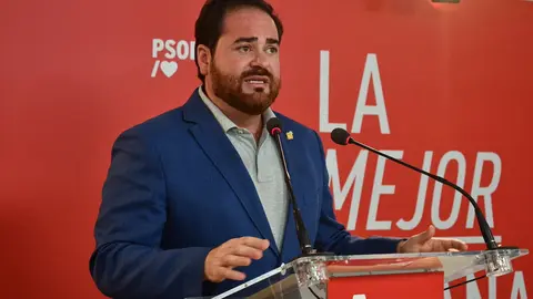 El diputado regional del PSOE, Pablo Camacho