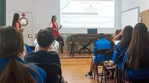 Sesi&oacute;n en el colegio 'Maestro &Aacute;vila y Santa Teresa'