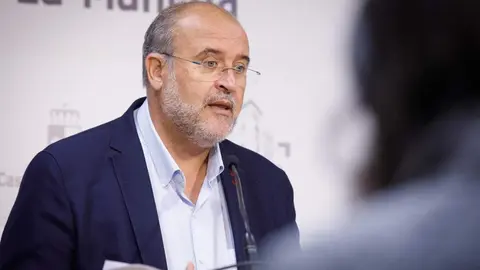 El vicepresidente primero, Jos&eacute; Luis Mart&iacute;nez Guijarro