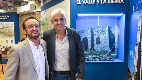 Pablo Toledano y Enrique Belda, este viernes en el torte&ntilde;o Centro de Interpretaci&oacute;n del Valle de Alcudia