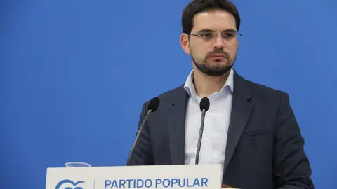 El portavoz adjunto del Partido Popular en las Cortes de Castilla-La Mancha, Santiago Serrano