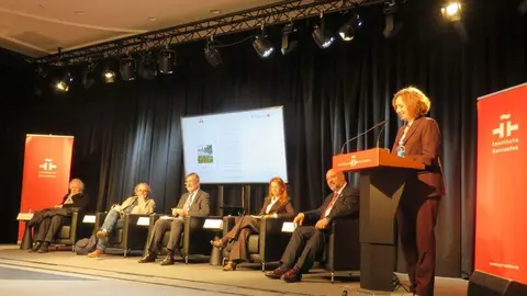 Francisco Guti&eacute;rrez Carbajo; Jon Juaristi; Rafael Rodr&iacute;guez-Ponga; Ana Isabel Ballesteros; Basilio Rodr&iacute;guez Ca&ntilde;ada y Carmen Noguero Galilea
