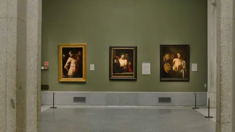 Sala 7 del Museo del Prado con el Ecce Homo de Caravaggio