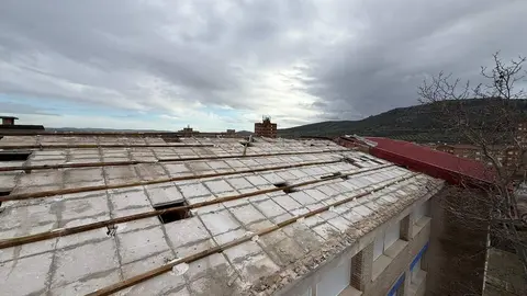 Da&ntilde;os en la cubiera del instituto 'Severo Ochoa' de Puertollano