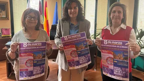 Gema Garc&iacute;a, junto a &Aacute;ngela Ruiz y Mari Pepa Ciudad
