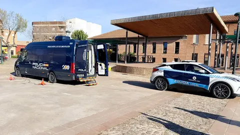 La oficina itinerante VIDOC, esta ma&ntilde;ana en el Jard&iacute;n Municipal donde se ha atendido a la ciudadan&iacute;a almodovare&ntilde;a