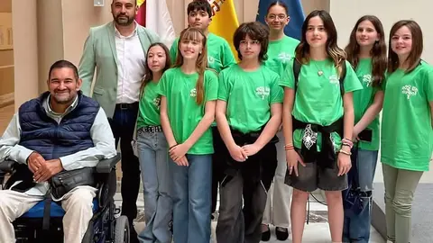 Integrantes del consejo rabanero que estuvo en el encuentro provincial, junto a los mun&iacute;cipes que les acompa&ntilde;aron