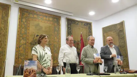 Margarita &Aacute;lvarez; Jos&eacute; Ram&oacute;n &Aacute;lvarez; Jos&eacute; Luis Mar&iacute;n Aranda y Basilio Rodr&iacute;guez Ca&ntilde;ada