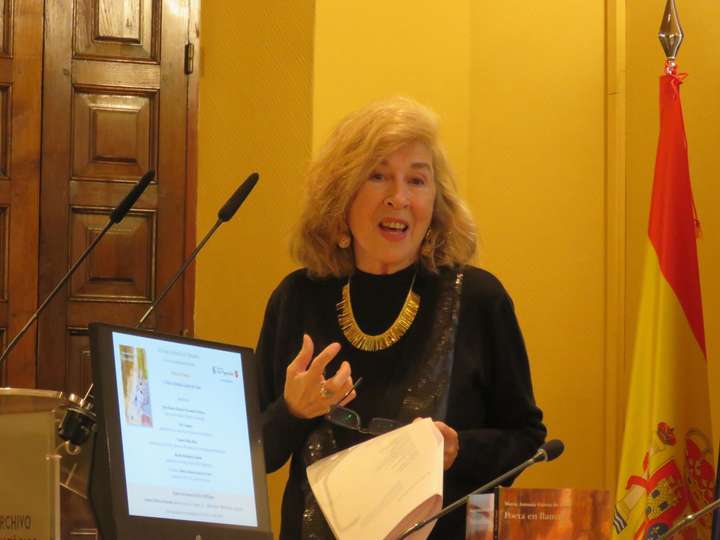 La autora, María Antonia García de León, profesora de la UCM, escritora y poeta