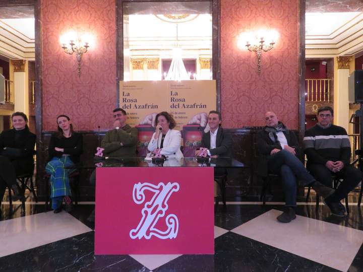 De izquierda a derecha, Carolina Moncada, Carmen Romeu, , Ignacio García, Isamay Benavente, José María Moreno, Juan Jesús Rodríguez y Rodrigo Esteves