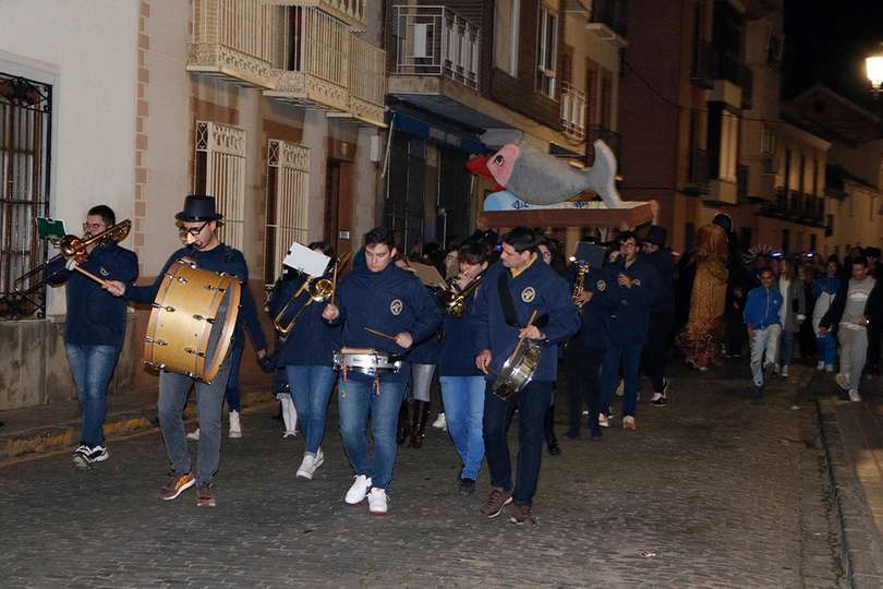 La banda de la Escuela Municipal de Música abría el cortejo