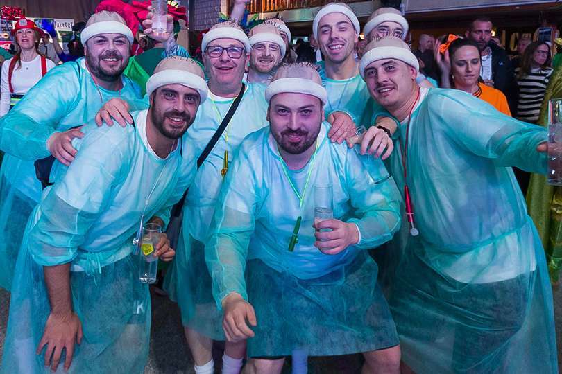 Uno de los grupos que estuvieron en el concurso de disfraces