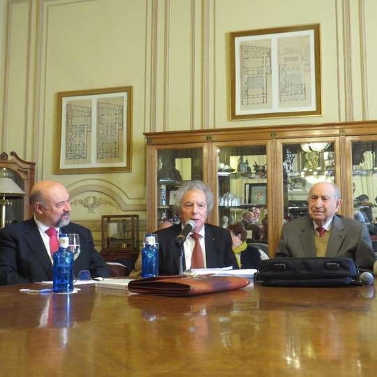 Basilio Rodríguez Cañada; Francisco Gutiérrez Carbajo y Andrés Valverde Sánchez