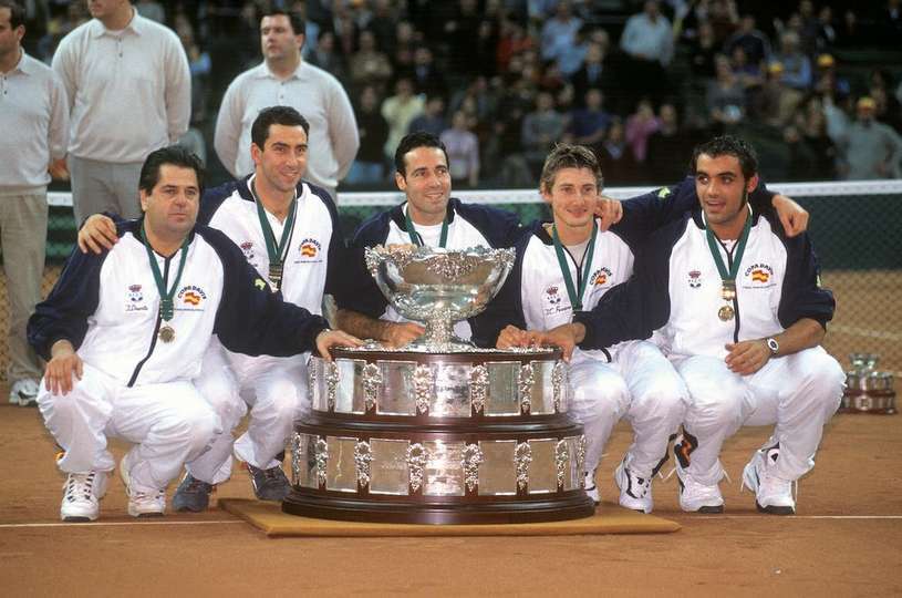 Equipo español de Copa Davis ganador de la primera copa en 2000