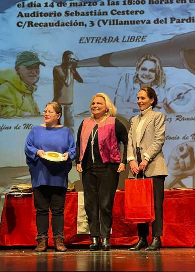 2 CELIA SÁNCHEZ-RAMOS