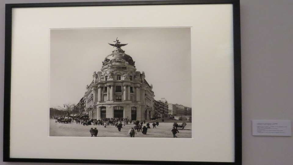 El edificio de la Unión y el Fénix Español. Madrid, 1910