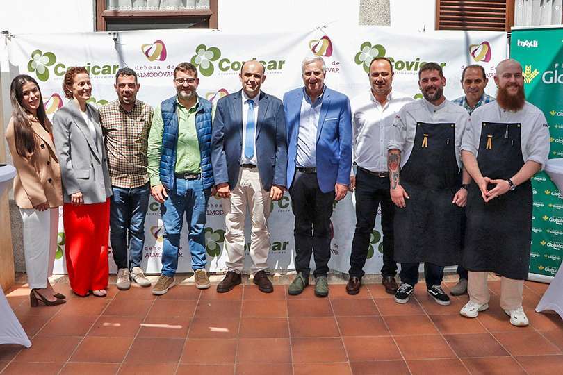 Posado de ponentes, autoridades y responsables de COVICAR