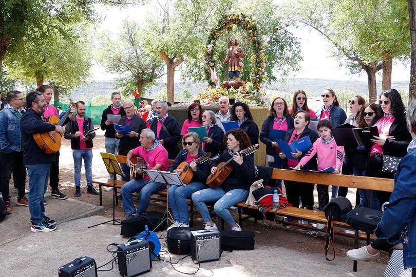El Grupo Folclórico _San Isidro_ ha cantado la eucaristía