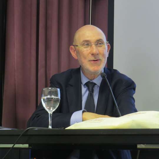 Luis Calvo
