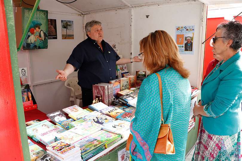 Caseta de Librería Delfos