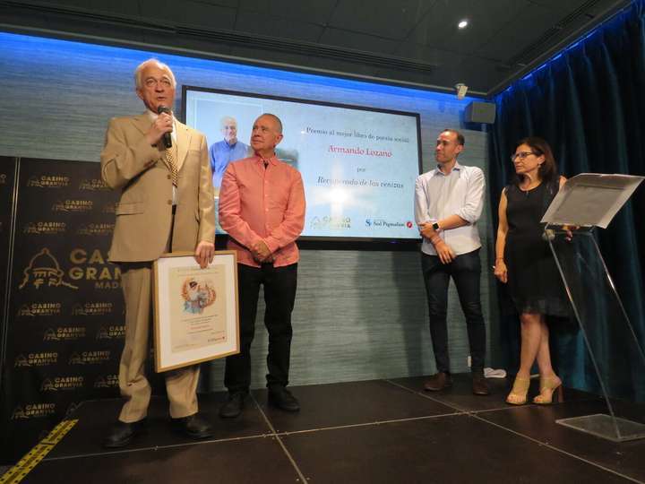 En primer término, Armando Lozano
