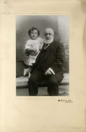 Conde de Villagonzalo y su nieto