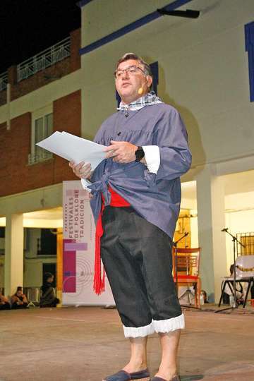 El acto fue conducido por el periodista, Santiago Malagón Bernal, caracterizado para la ocasión