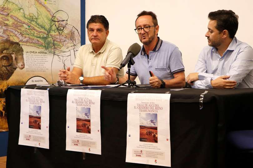 El alcalde torteño, Pablo Toledano, fue el encargado de abrir el acto