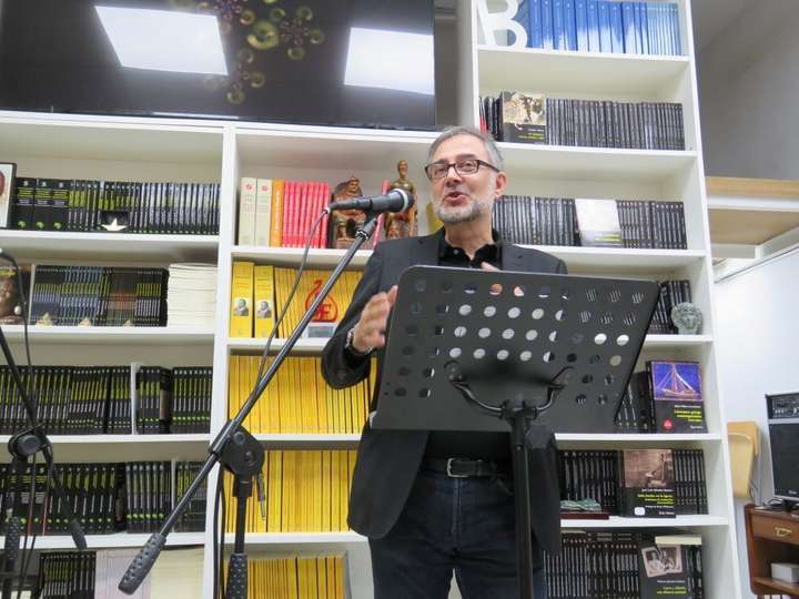 José Ramón Trujillo, con Basilio Rodríguez, idearon e iniciaron el proyecto editorial que va camino de cumplir tres décadas