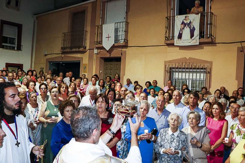 Veneración de la reliquia de san Juan Bautista de la Concepción, en su procesión