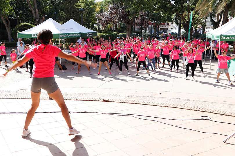 Sesión de zumba, con Inma Manzanares, tras la vuelta al casco urbano