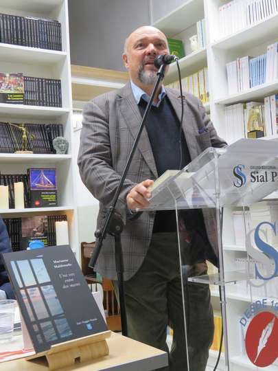 Basilio Rodríguez Cañada, presidente del Grupo Editorial Sial Pigmalión, que presentó y coordinó el acto