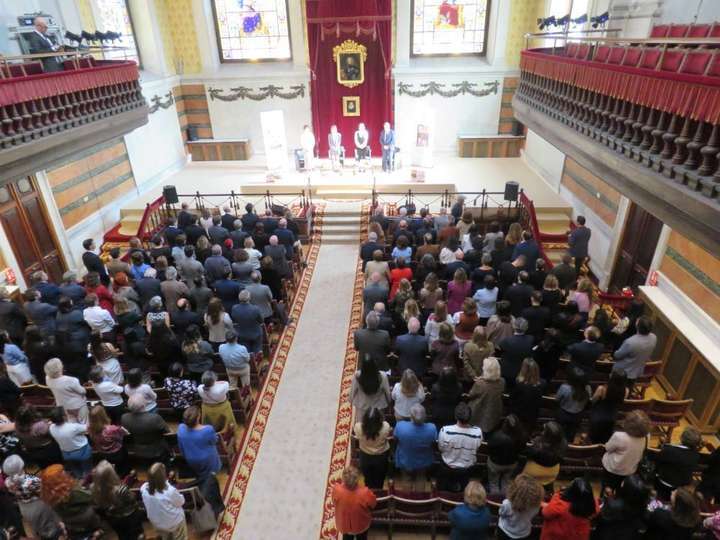 Durante el acto se ha querido rendir un especial homenaje a las víctimas de la dana y se ha guardado un minuto de silencio en su memoria