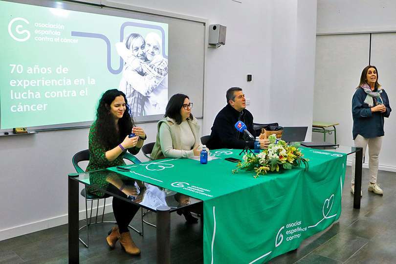 Desde la izquierda, Carolina Castillejos, Lidia Paz, Marciano Sánchez y Paloma Ramírez