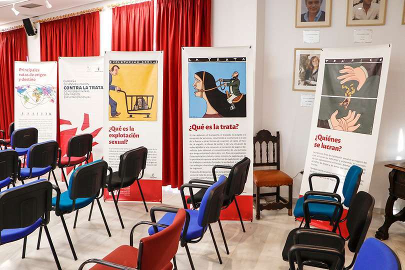Los paneles de la muestra son del colectivo AIETI