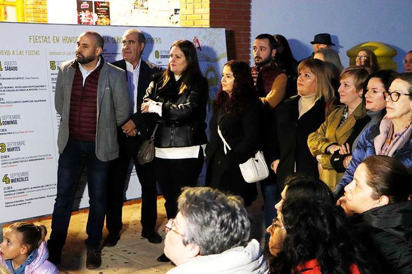 Autoridades asistentes al acto