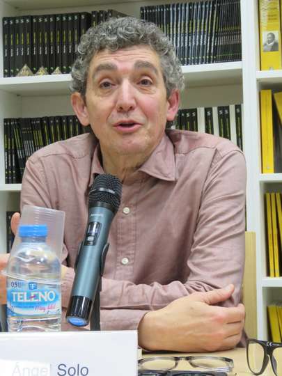 El autor Ángel Solo