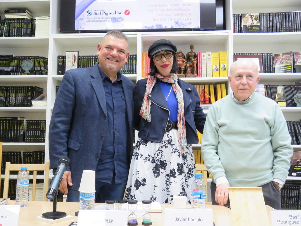 Álex Flórez, Paty Liñán y Javier Lostalé