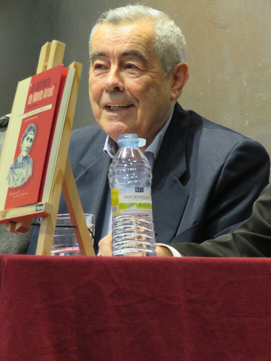 El autor del libro, Carlos Sánchez Tárrago
