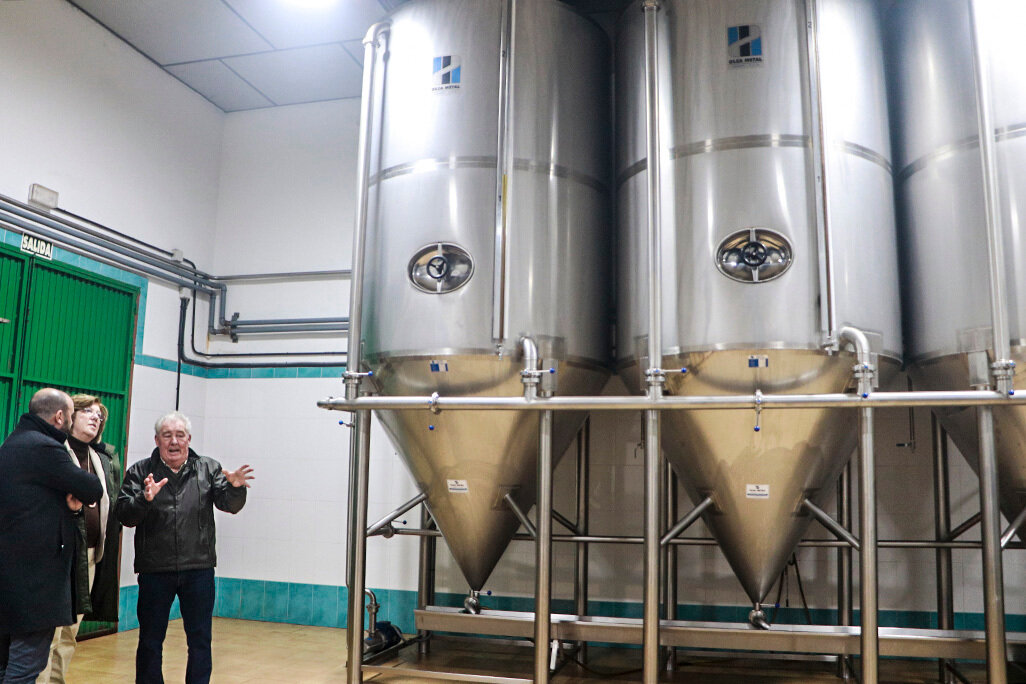 Otro de los espacios de procesado del aceite en la cooperativa rabanera