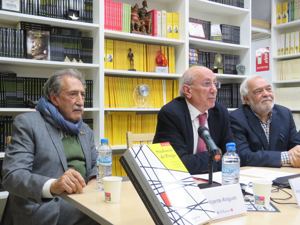 Vicente Araguas; Demetrio Fernández-González y Antonio Feliz Cotado