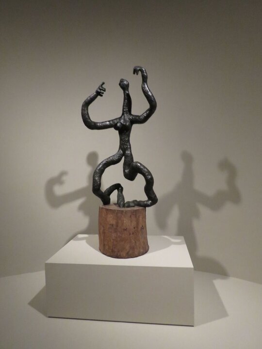 María Martins. Como una liana, c.1946