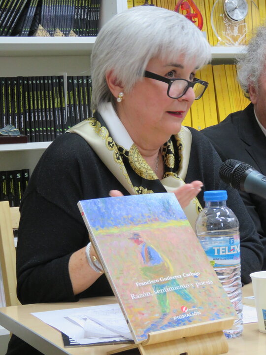 Adelaida Porras, profesora universitaria y poeta