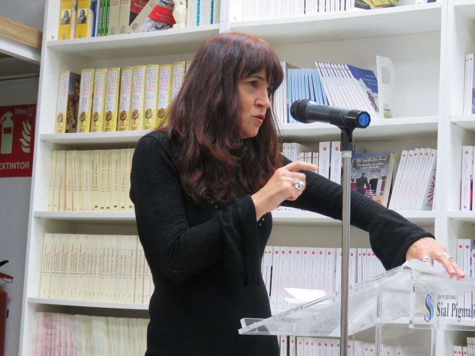 Marisol Esteban, escritora