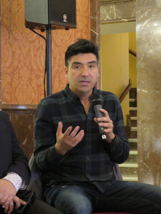 Francisco Arrázola, bailarín-actor, hombre español, marinero, en la representación