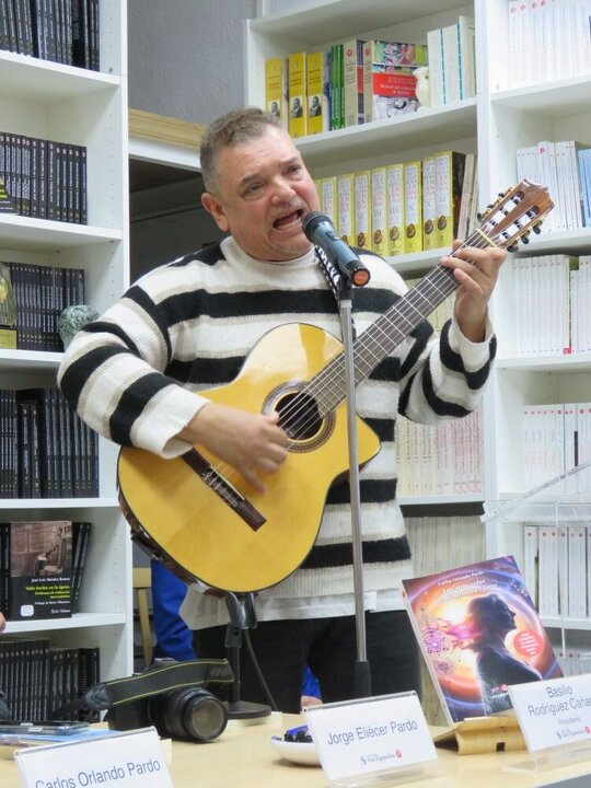 El cantante colombiano Alex Flórez