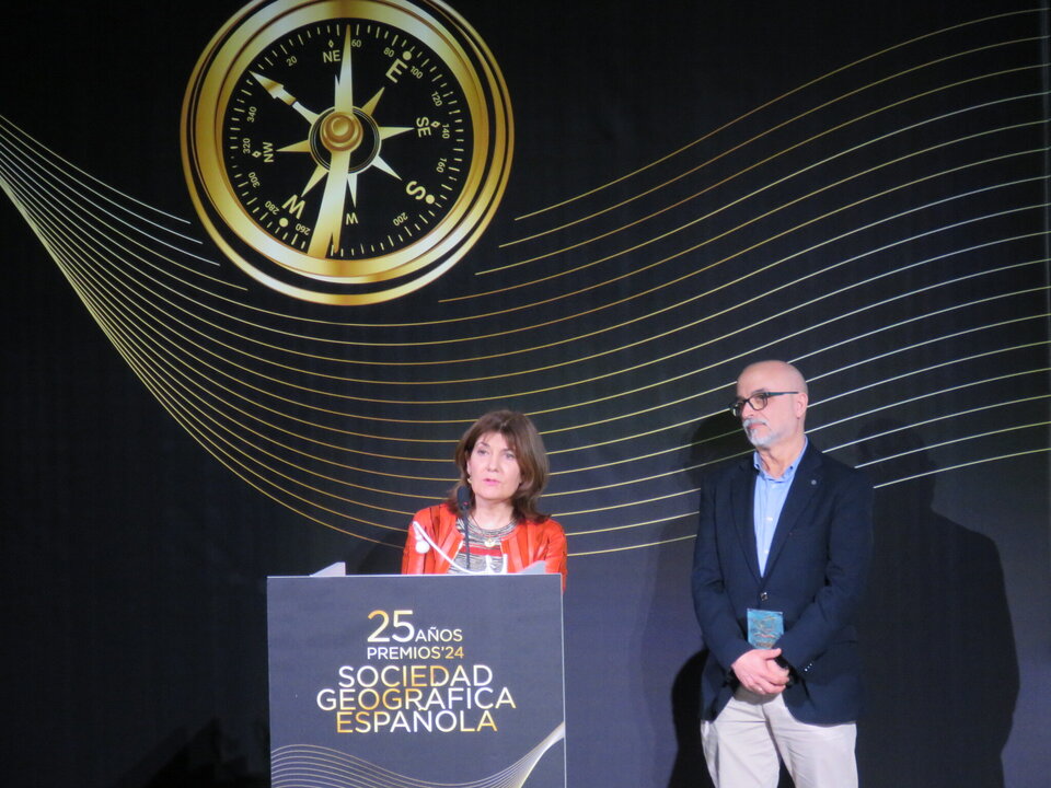 Astrid Vargas, directora del programa de conservación ex-situ del lince ibérico (2003-2010) y José A Godoy, investigador científico del CSIC en la estación biológica Doñana, que recibieron el Premio Iniciativa/Empresa