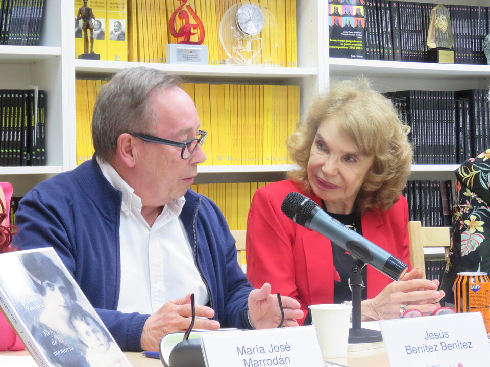 Jesús Benítez, con la autora