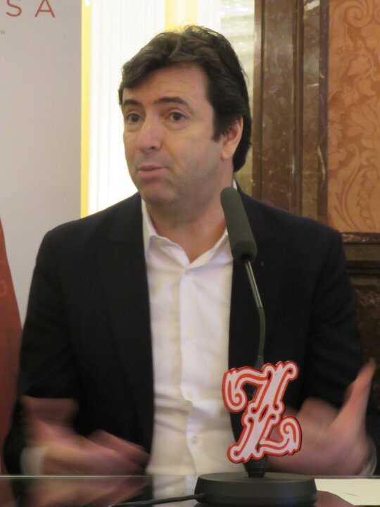 Óliver Diaz, director musical