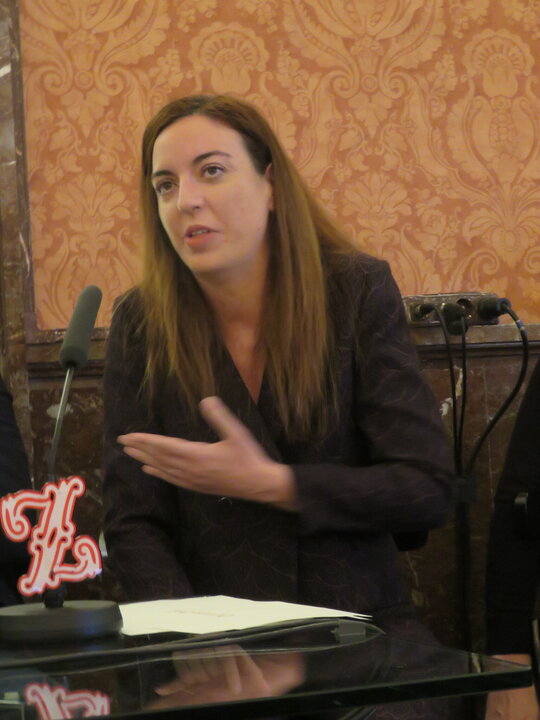 Lara Diloy , directora musical, (18 y 24 de abril)